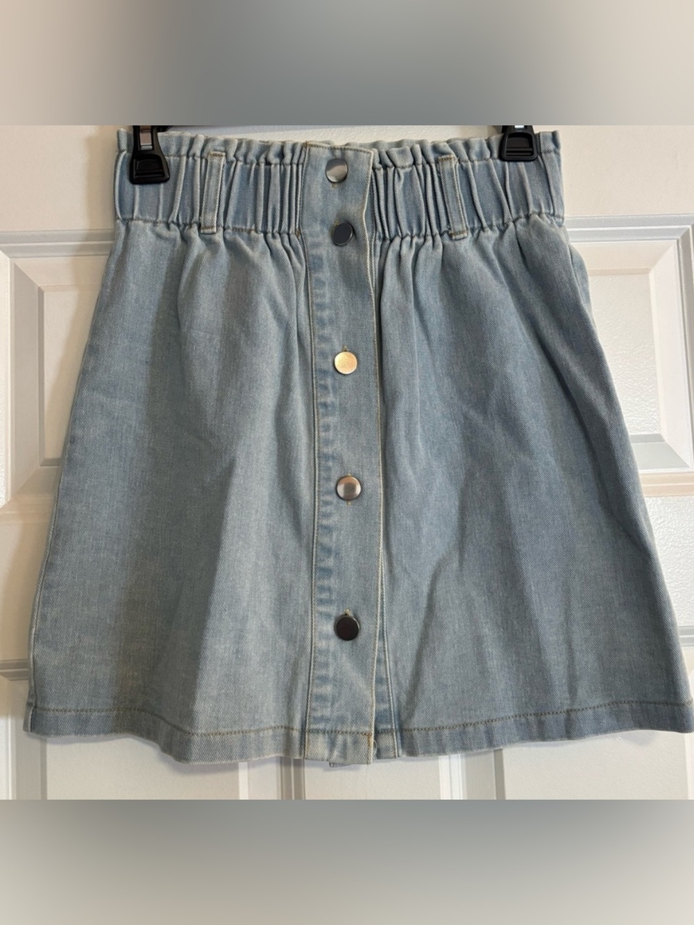 Pink Lily Denim Button-Front Skirt, size Small